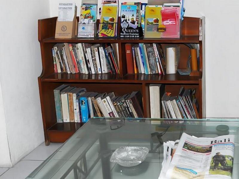 Jesens Inn III Kuta  Ngoại thất bức ảnh